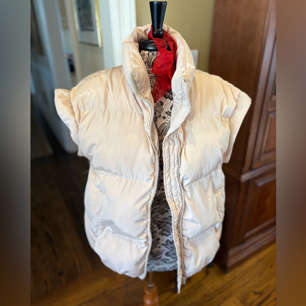 Ellison Puffy Vest - Cream  - Size Small